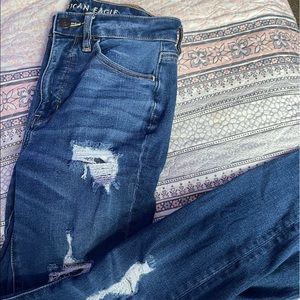 american eagle ripped skinny jeans